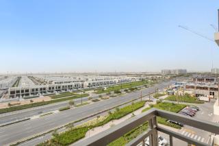 FIRST CLASS 1BR Modern with Tranquil Touch - Dubai - 6