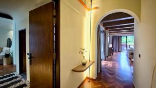 Room 11 by 10 Mentigi - 6