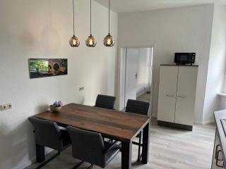MD-10 Neu Zentrale Große Wohnung 3 Schlafzimmer Top Ausstattung - Magdeburg - 1