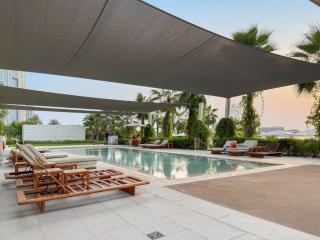 FIRST CLASS 1BR Stylish Beachfront Escape - 8