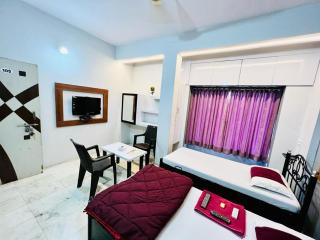 Eatos service apartment - Nandurbār - 1