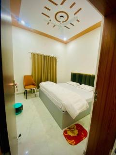 Shiva Home Stay - 4