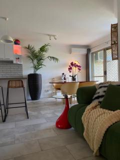 The Kozy Kave Maroochydore - 2