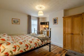 The Beach Hut - 9