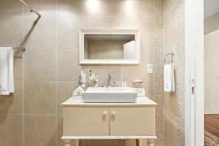 FIRST CLASS 3BR Sea View Near JBR Beach - 4