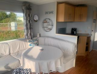 The Captains Quarters, caravan at Crimdon Dene Holiday Park - Trimdon - 7