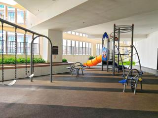 Paradigm Residence 10Pax 3R Lv25 - 2