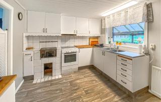 3 Bedroom Amazing Home In Sjötofta - 6