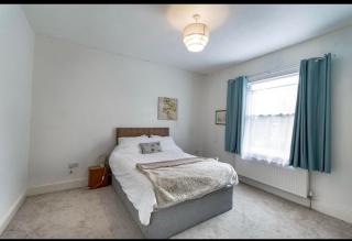 Hollies House - Retford - 5