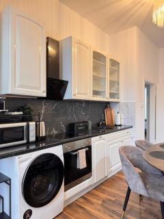 Geräumiges 3 Raum-City-Apartment -Ost-2- - 3