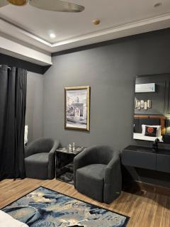 Avalon Luxury 1BR Seven Star - Rawalpindi - 6
