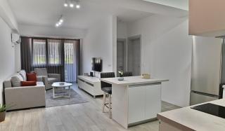 New, Modern & Cozy Apartment - Free Parking - 0