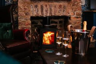 Bronte's Rest - Detached Elegant Cottage in Historic Old Town with Garden - Scarborough - 8