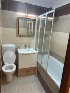 Wesleys homes- 3 room apartment, Untold Festival , 3km - 1