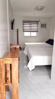 Leribi Suites and Restaurant - Ulat Segundo - 2