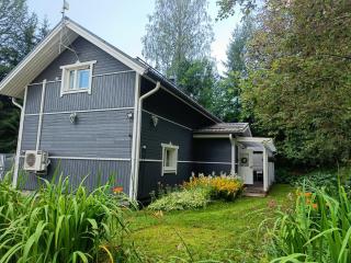 Villa Perttilä - - 0