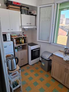 Lumineux T2 rue sainte avec vue sur le port - 6