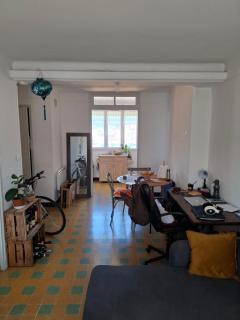 Lumineux T2 rue sainte avec vue sur le port - 0