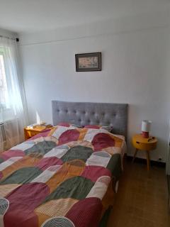 Lumineux T2 rue sainte avec vue sur le port - 4