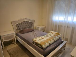 Appartement Moderne 3 Chambres Avenue Hedi Nouira Cité Ennasr Tunis - Ariana - 4