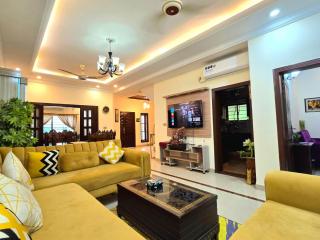 4 Bedroom Holiday Home In Bahria Town Phase 3 - 8