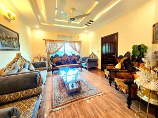 4 Bedroom Holiday Home In Bahria Town Phase 3 - Rawalpindi - 4