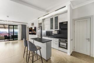 Penthouse with Great Ararat and City View! Super Central 2 Bedroom in New Building - 8