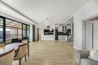 Penthouse with Great Ararat and City View! Super Central 2 Bedroom in New Building - 0