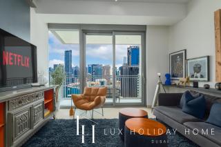LUX 52 42 Deluxe Marina View Suite 3 - 9