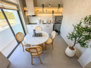 La Min Home - Nguyên Căn View Biển Đảo Phú Quý - Cu Lao Thu - 1