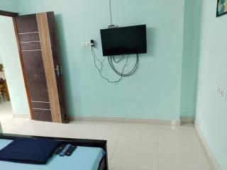 Royal 2 Bed Room Apartment -Opp Mattuthavai Bus stand Madurai - Madurai - 3