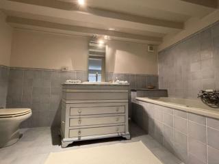 Loft di Charme con Travi Affrescate - Ferrara - 3