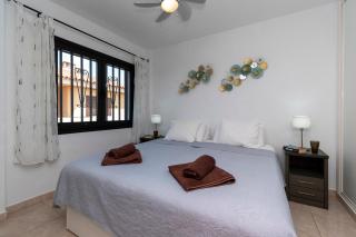 Tranquil 1 Bedroom Apartment Communal Heated Pool - San Miguel de Abona - 2