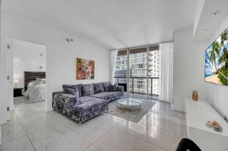 43rd Floor Icon Brickell Condo with Bay & Pool View 5 star SPA access - 6