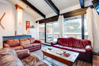 Happy Daze Big Space Near Village Hot Tub 38L-194 - Blue Mountains - 7