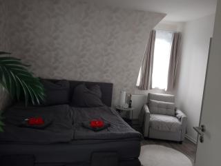 Nähe Plohn Park - FEWO mit Spielzimmer und Balkon sowie Doppelzimmer mit eigenem Bad - 3