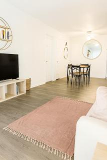 2 Bedroom Apartment at Mountain Resort in Hollywood Hills next to Universal Studios and Warner Brother Studios - 2