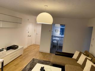 Luxurious Entire 2-Bedroom Apartment in the Heart of Bromley - Bromley - 5