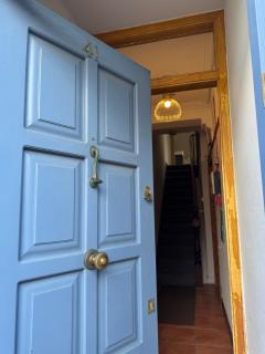 Lovely 4 bedroom Central Belfast House - 3