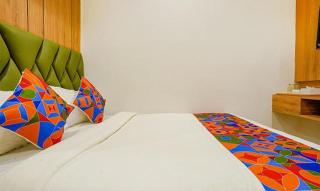 Hotel New Deepak - 2