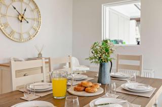 Ralphys Retreats - West Down - 2