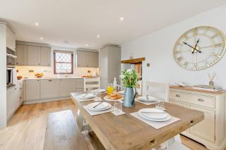 Ralphys Retreats - West Down - 1