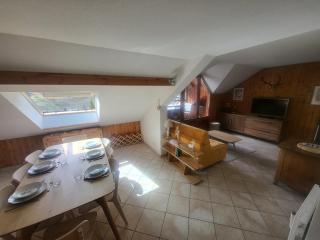 Duplex 3 pièces 6 pers sous les toits avec balcon et garage - Montgenèvre - FR-1-266-163 - 1