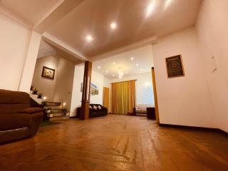 Aurora White Bungalow Kandy - 1