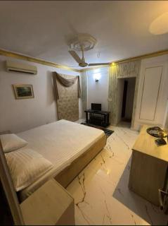 Cozy 2 Bed Room House With garden - 4