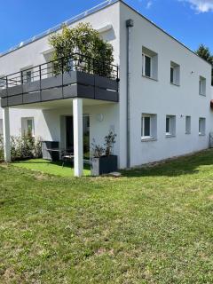 T2 cosy avec terrasse et jardin à Belley - 0
