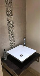 Room 6 - Beachfront - Swansea - 7