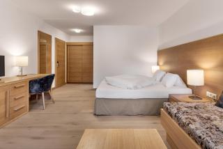 Quality Hosts Arlberg - Hotel Goldenes Kreuz B&B - Sankt Anton am Arlberg - 8
