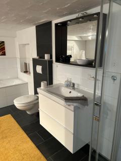 Ruhige 1 Zimmerwohnung Souterrain - 5