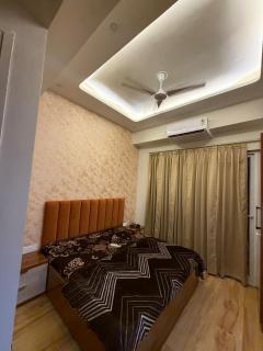 Sky heaven Bnb - Greater Noida - 0